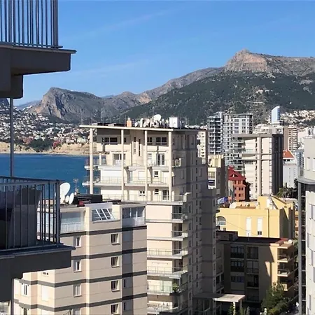 Flat With Sea Views In 公寓 *