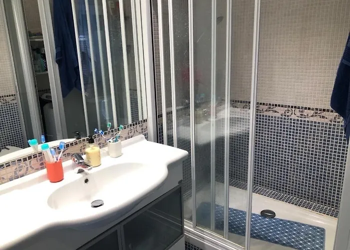 Apartment Flat With Sea Views In